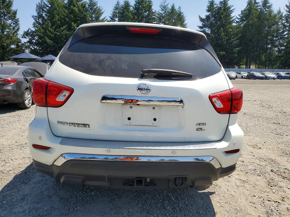 58356196 :رقم المزاد ، 5N1DR2MM9HC903818 vin ، 2017 Nissan Pathfinder مزاد بيع