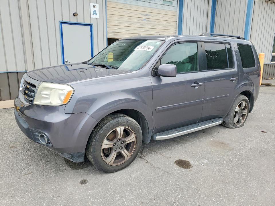 62830396 :رقم المزاد ، 5FNYF4H30FB067859 vin ، 2015 Honda Pilot مزاد بيع
