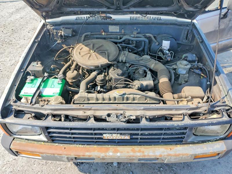 1986 Toyota Pickup მანქანა იყიდება აუქციონზე, vin: JT4RN55DXG0200749, აუქციონის ნომერი: 61083676