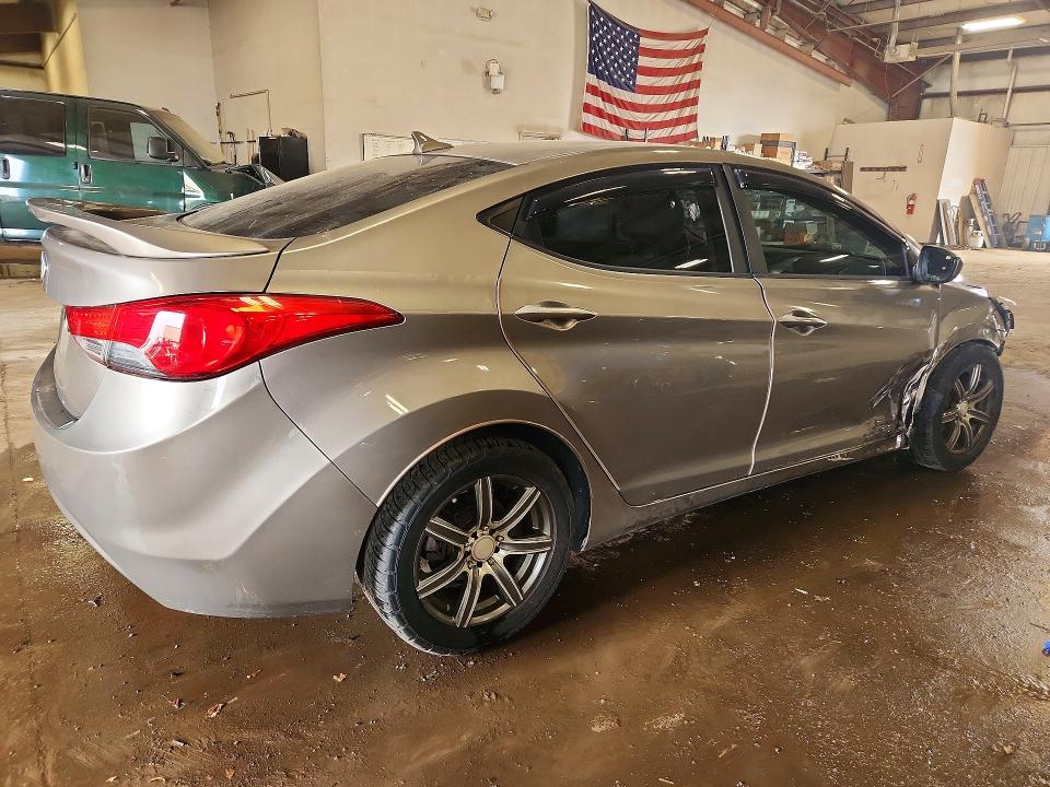 61250896 :رقم المزاد ، 5NPDH4AE7CH068508 vin ، 2012 Hyundai Elantra مزاد بيع