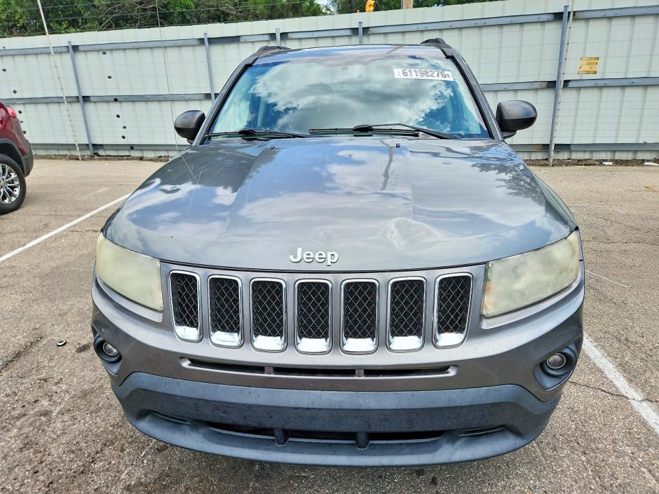 2011 Jeep Compass მანქანა იყიდება აუქციონზე, vin: 1J4NT1FB5BD205072, აუქციონის ნომერი: 61198276