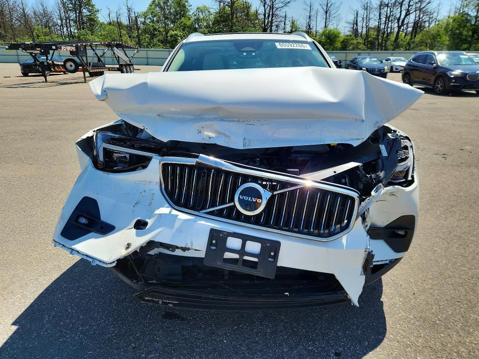 Продажа на аукционе авто 2025 Volvo Xc40, vin: YV4L12UE2S2555855, номер лота: 60092266