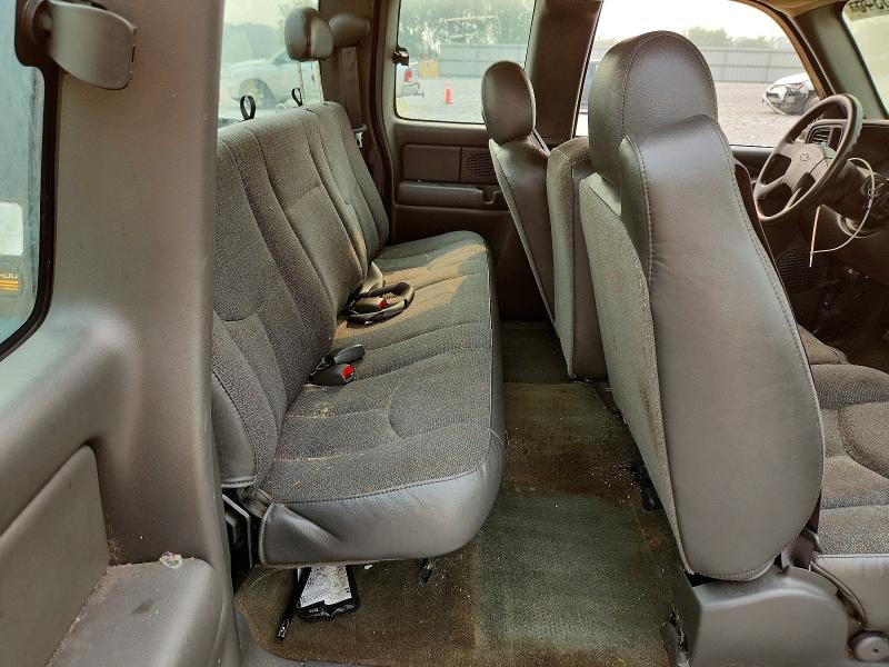 Продаж на аукціоні авто 2004 Chevrolet Silverado, vin: 2GCEC19T241180172, номер лоту: 61415346