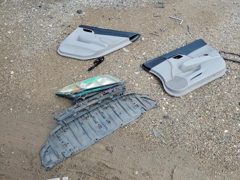 2015 Honda Civic მანქანა იყიდება აუქციონზე, vin: 19XFB2F57FE256879, აუქციონის ნომერი: 61170316