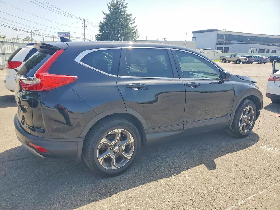74516235 :رقم المزاد ، 7FARW2H81JE104290 vin ، 2018 Honda Cr-v مزاد بيع