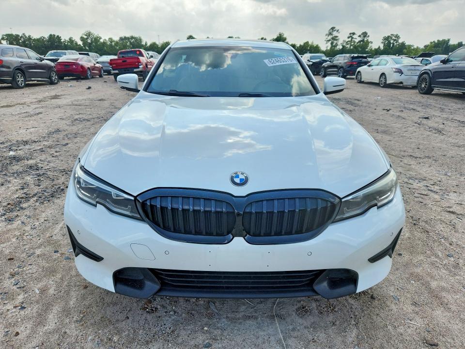 2021 Bmw 330i მანქანა იყიდება აუქციონზე, vin: 3MW5R1J06M8B82263, აუქციონის ნომერი: 62465376