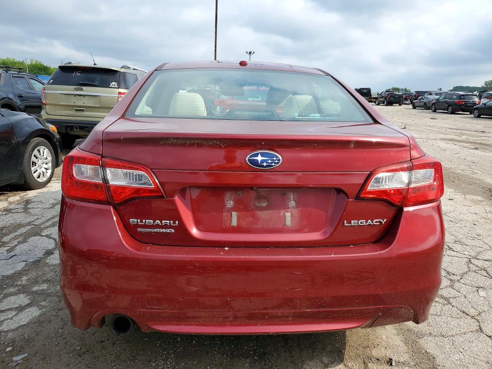 62647336 :رقم المزاد ، 4S3BNBC6XF3039093 vin ، 2015 Subaru Legacy مزاد بيع