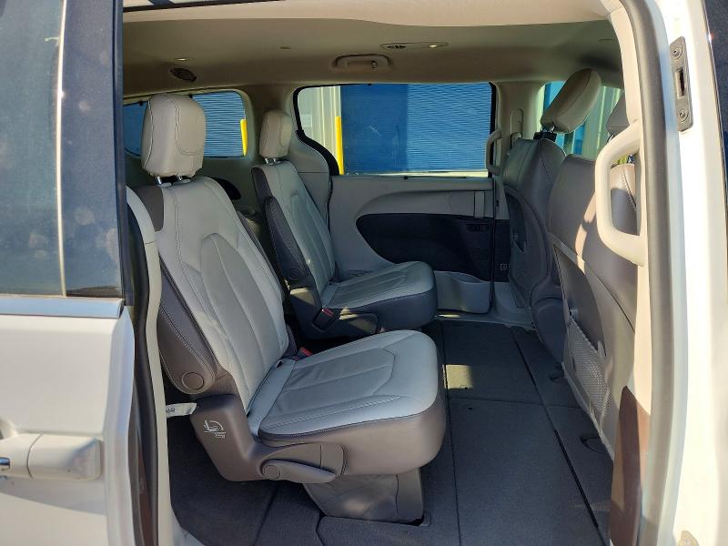 Продажа на аукционе авто 2019 Chrysler Pacifica, vin: 2C4RC1BG1KR554476, номер лота: 60789306
