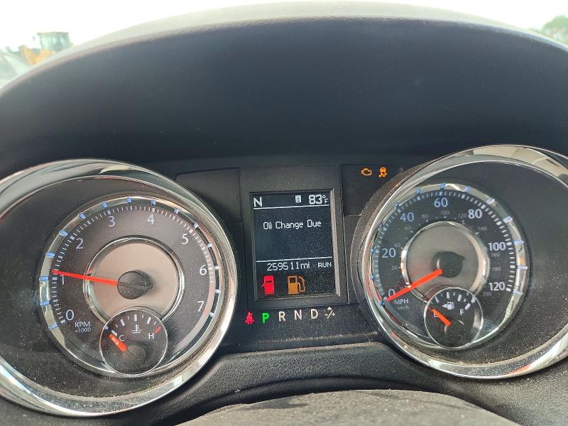61071926 :رقم المزاد ، 2A4RR8DG0BR676230 vin ، 2011 Chrysler Town & Country مزاد بيع