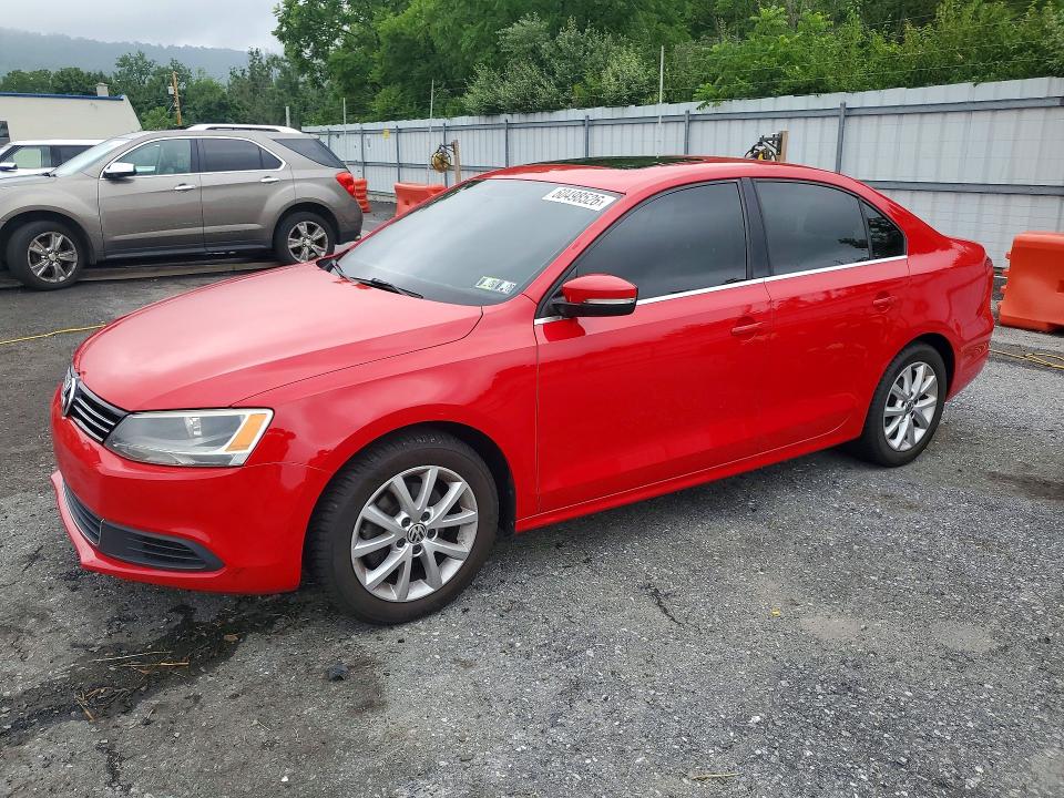 60498526 :رقم المزاد ، 3VWD17AJ7EM373570 vin ، 2014 Volkswagen Jetta مزاد بيع