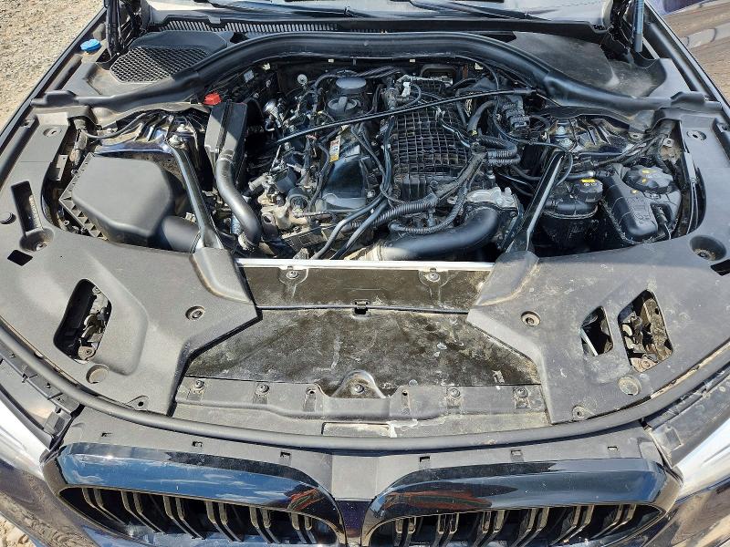 59652606 :رقم المزاد ، WBAJE5C58JG918580 vin ، 2018 Bmw 5 Series مزاد بيع