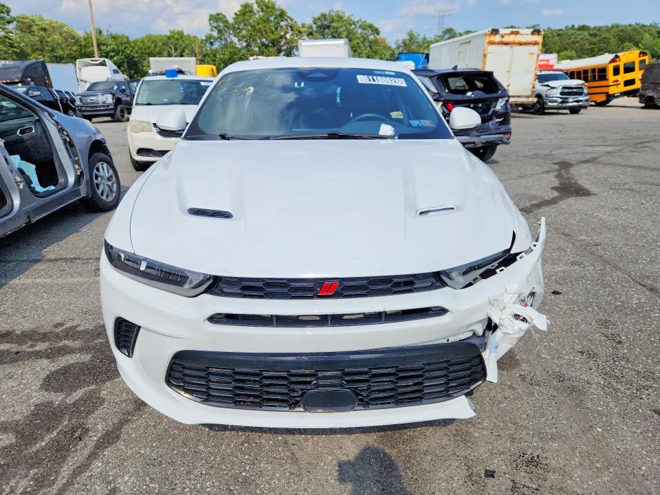 2024 Dodge Hornet მანქანა იყიდება აუქციონზე, vin: ZACPDFCW1R3A30256, აუქციონის ნომერი: 61188626