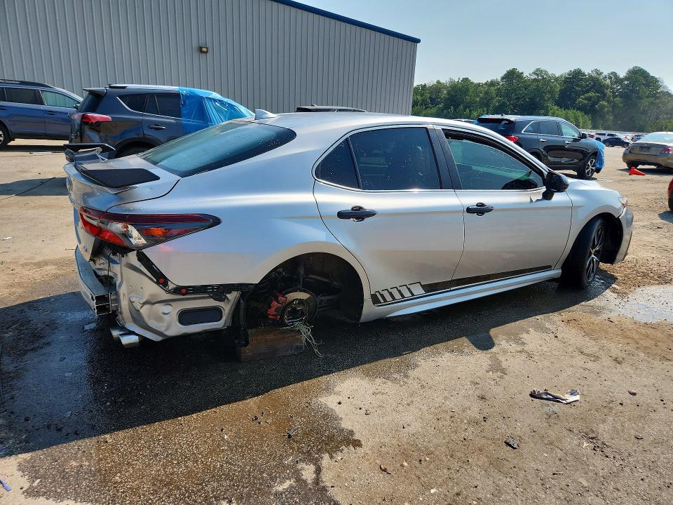 Продажа на аукционе авто 2021 Toyota Camry, vin: 4T1G11AK0MU520615, номер лота: 62502266