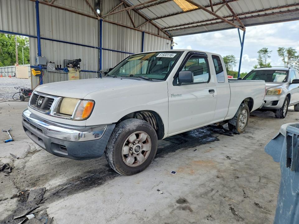 61933116 :رقم المزاد ، 1N6DD26S4YC396144 vin ، 2000 Nissan Frontier مزاد بيع