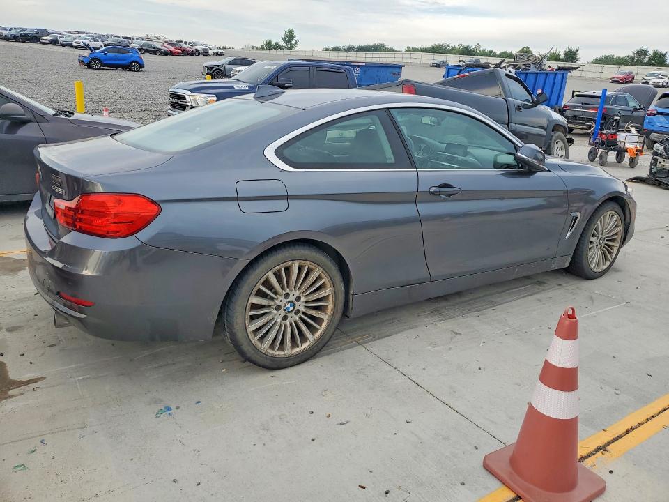 61782386 :رقم المزاد ، WBA3R5C51EF730220 vin ، 2014 Bmw 435 مزاد بيع