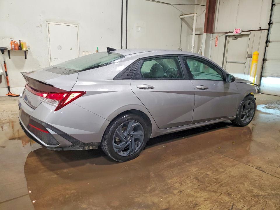 61440736 :رقم المزاد ، KMHLM4DG0TU121670 vin ، 2026 Hyundai Elantra مزاد بيع