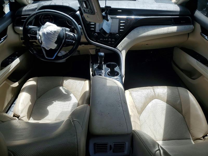 61028866 :رقم المزاد ، 4T1F31AK3LU010490 vin ، 2020 Toyota Camry مزاد بيع