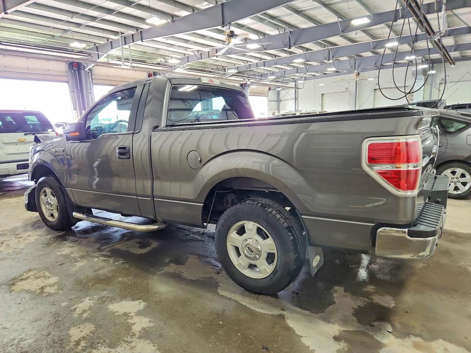 61879596 :رقم المزاد ، 1FTMF1CM3EFA38329 vin ، 2014 Ford F150 مزاد بيع