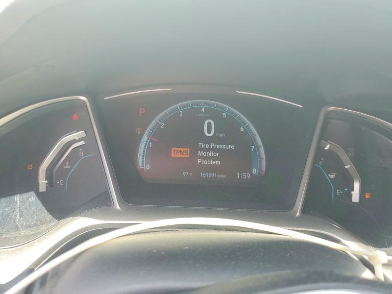 61893776 :رقم المزاد ، 19XFC1F95HE004433 vin ، 2017 Honda Civic مزاد بيع
