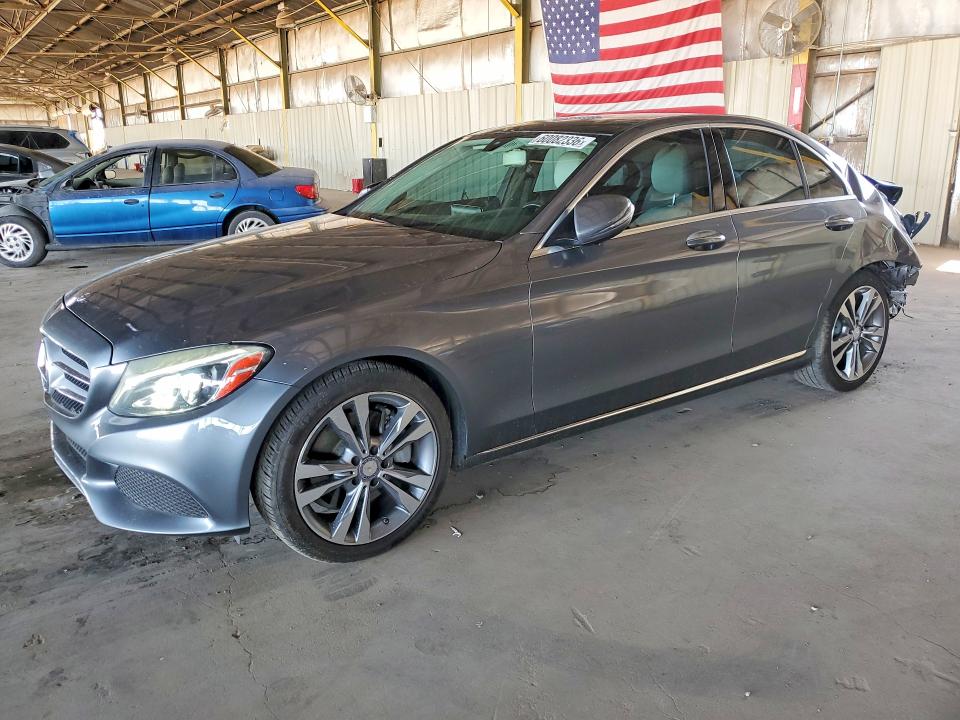 60082336 :رقم المزاد ، 55SWF4JB7HU182114 vin ، 2017 Mercedes-benz C مزاد بيع