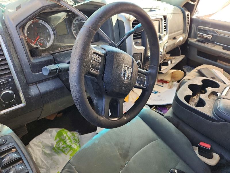 60449416 :رقم المزاد ، 3C6UR5DL2JG166033 vin ، 2018 Ram 2500 مزاد بيع