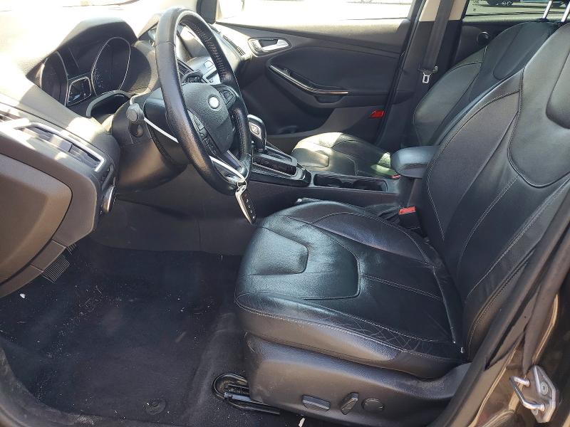 60587756 :رقم المزاد ، 1FADP3J26FL275688 vin ، 2015 Ford Focus مزاد بيع