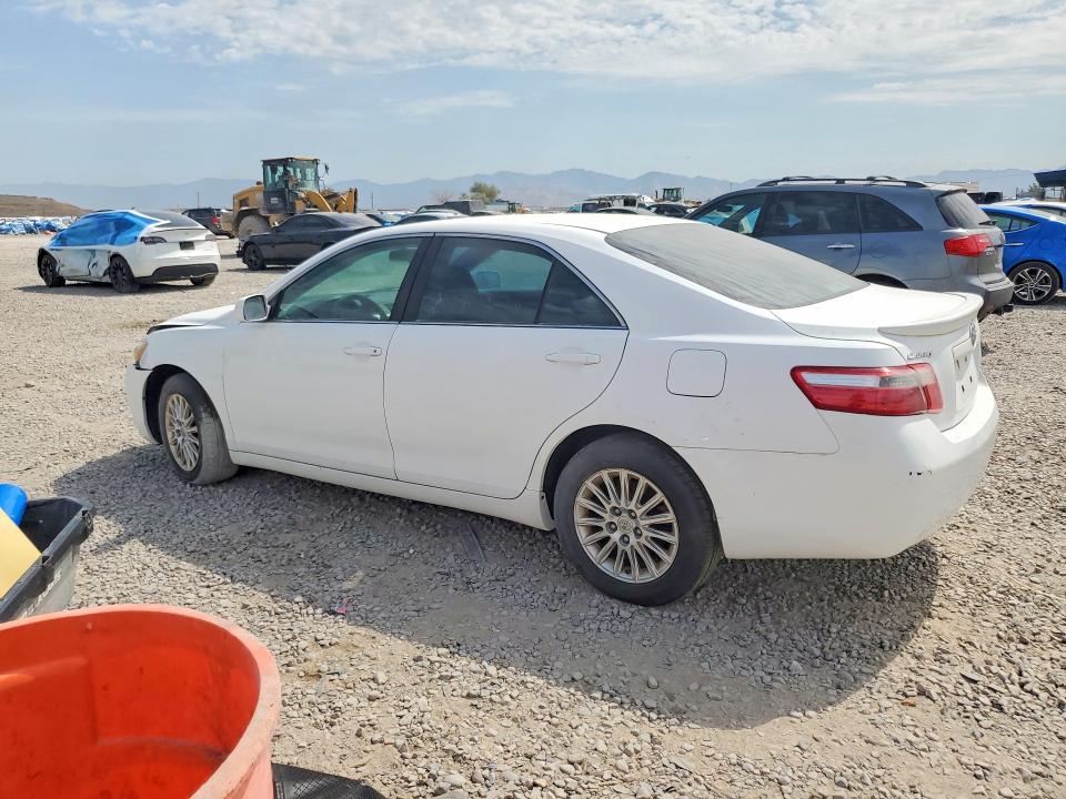 61088406 :رقم المزاد ، 4T1BE46KX7U617902 vin ، 2007 Toyota Camry مزاد بيع