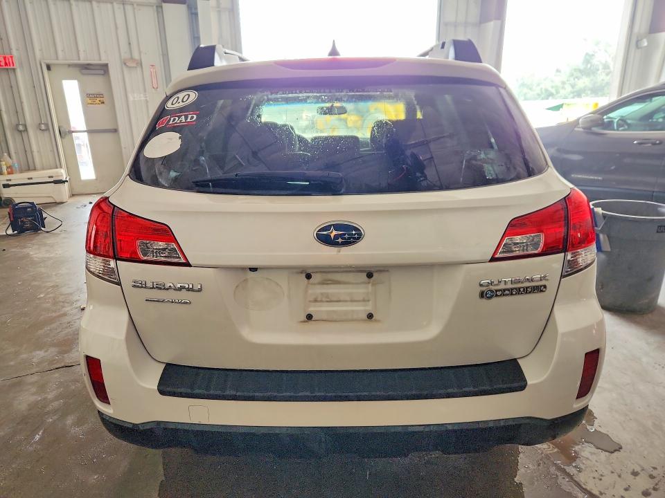 61056186 :رقم المزاد ، 4S4BRCDC1E3295003 vin ، 2014 Subaru Outback مزاد بيع