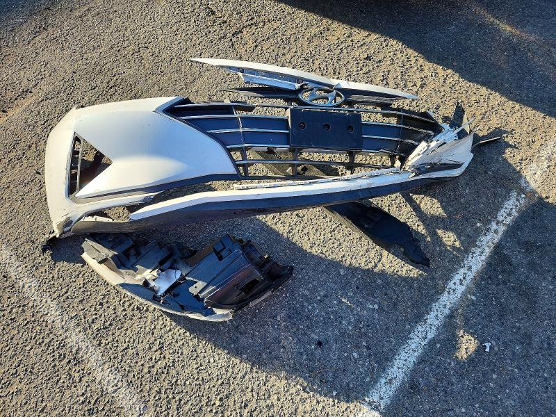 2019 Hyundai Elantra მანქანა იყიდება აუქციონზე, vin: 5NPD74LF1KH425804, აუქციონის ნომერი: 61875376
