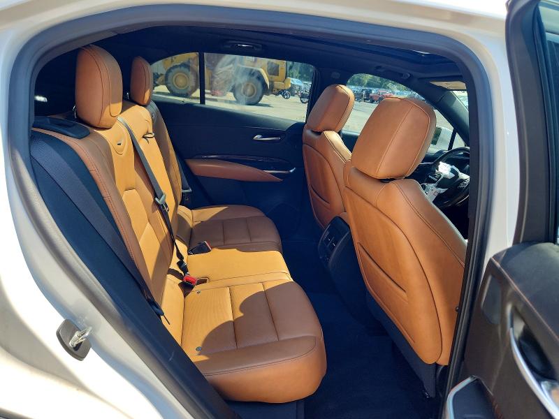 60486146 :رقم المزاد ، 1GYFZDR45LF052944 vin ، 2020 Cadillac Xt4 مزاد بيع