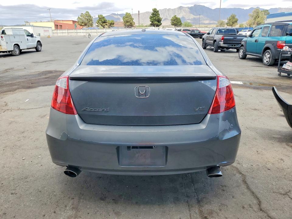 60771286 :رقم المزاد ، 1HGCS2B85AA009876 vin ، 2010 Honda Accord مزاد بيع