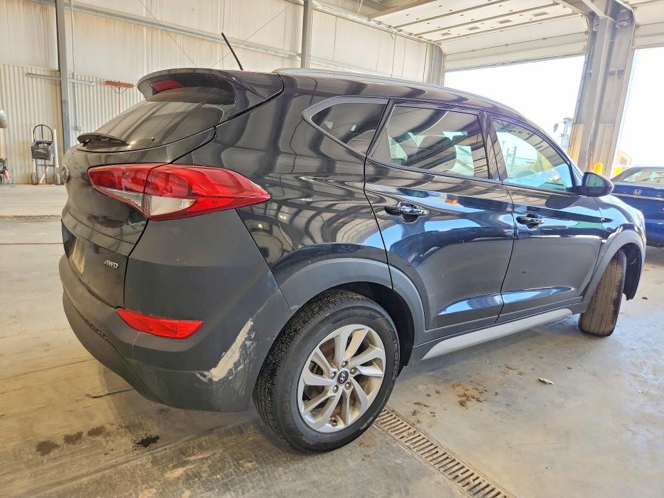 59978336 :رقم المزاد ، KM8J3CA46HU431084 vin ، 2017 Hyundai Tucson مزاد بيع