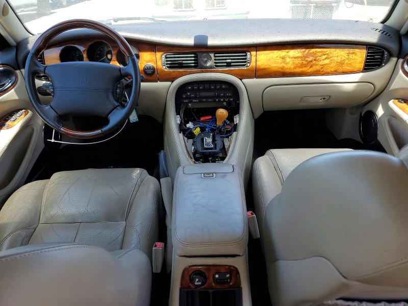 60274346 :رقم المزاد ، SAJDA15B32MF42532 vin ، 2002 Jaguar Xjr مزاد بيع