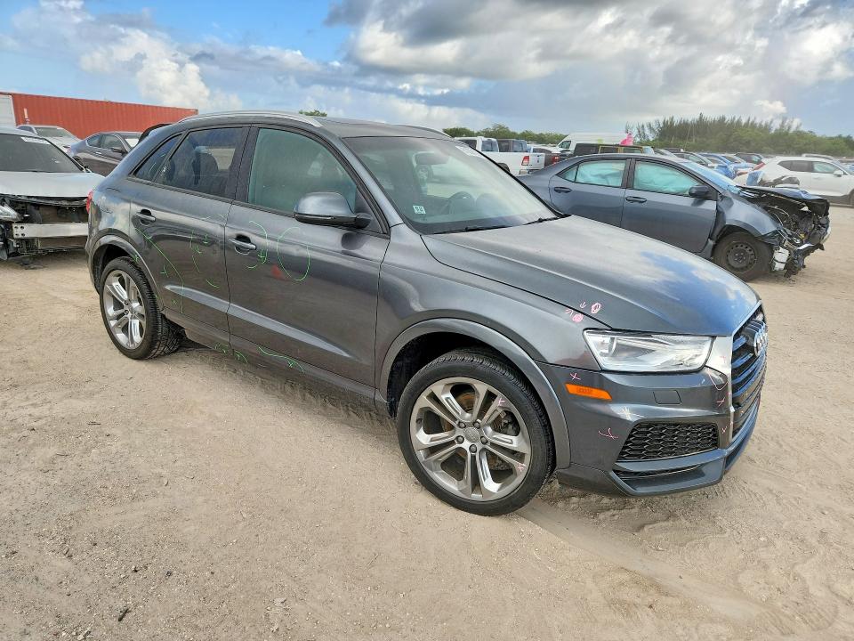 2018 Audi Q3 მანქანა იყიდება აუქციონზე, vin: WA1BCCFS0JR030987, აუქციონის ნომერი: 61039126