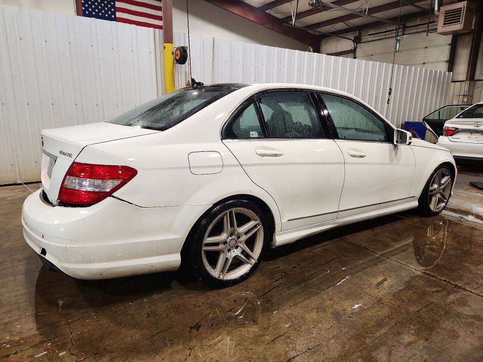 2011 Mercedes-benz C მანქანა იყიდება აუქციონზე, vin: WDDGF8BB1BR176201, აუქციონის ნომერი: 62100166