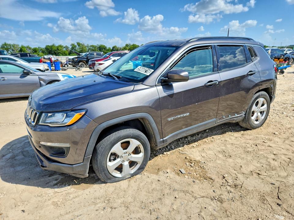 59668216 :رقم المزاد ، 3C4NJDBBXJT315658 vin ، 2018 Jeep Compass مزاد بيع