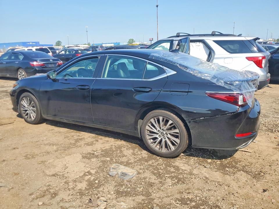 59635006 :رقم المزاد ، 58ADZ1B1XMU095706 vin ، 2021 Lexus Es 350 مزاد بيع