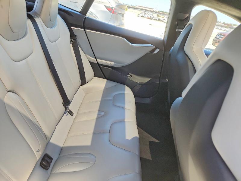 Продажа на аукционе авто 2015 Tesla Model S, vin: 5YJSA1S10FF099415, номер лота: 60622356