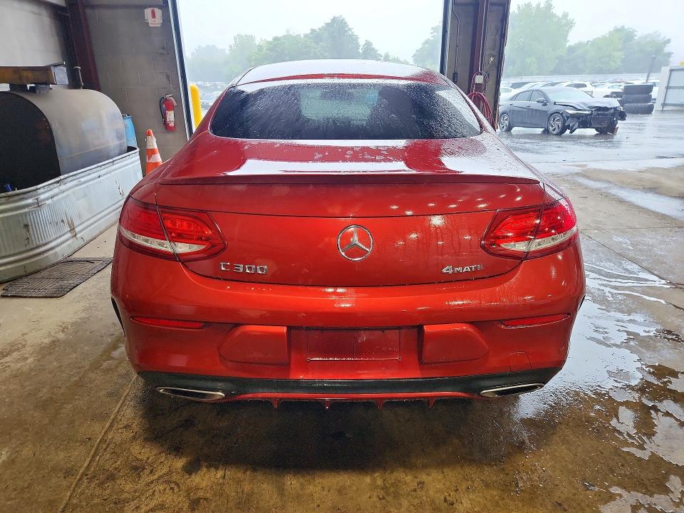 63135556 :رقم المزاد ، WDDWJ4KB9HF374733 vin ، 2017 Mercedes-benz C مزاد بيع