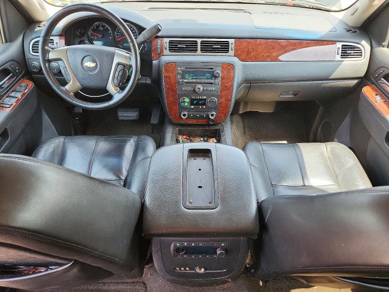 59961006 :رقم المزاد ، 1GNSKJE79CR136665 vin ، 2012 Chevrolet Suburban مزاد بيع