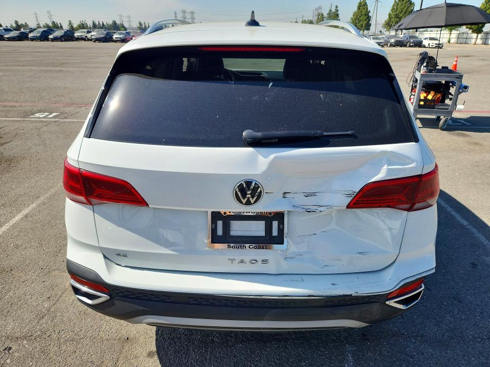 2022 Volkswagen Taos მანქანა იყიდება აუქციონზე, vin: 3VVRX7B27NM021217, აუქციონის ნომერი: 61625676