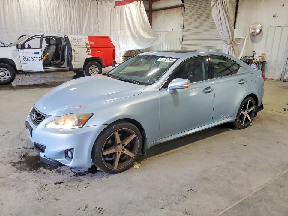 61720796 :رقم المزاد ، JTHCF5C25B5047096 vin ، 2011 Lexus Is مزاد بيع