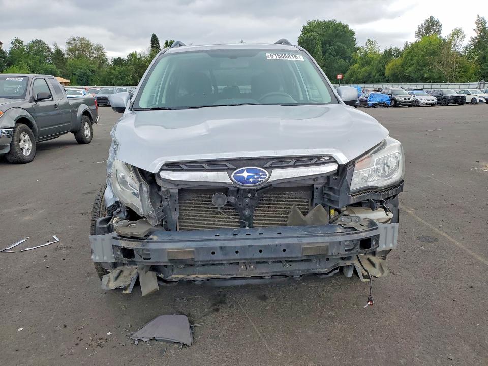 Продажа на аукционе авто 2018 Subaru Forester, vin: JF2SJAEC4JH479882, номер лота: 61586816