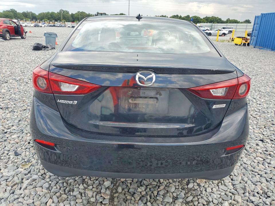 62316766 :رقم المزاد ، JM1BN1V33J1158301 vin ، 2018 Mazda 3 مزاد بيع