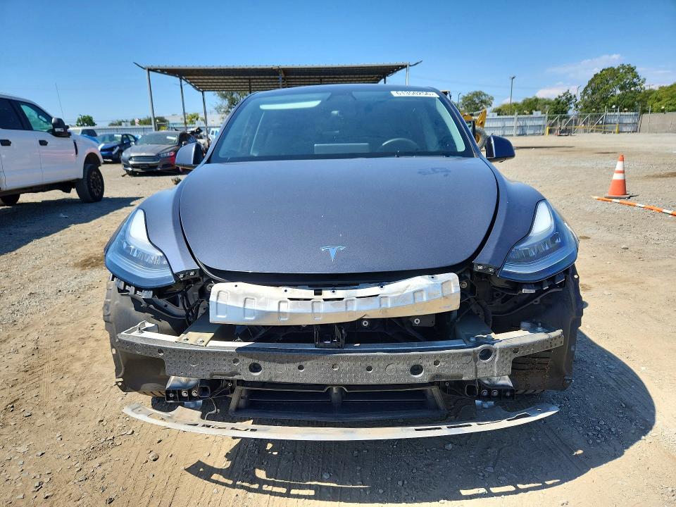 2021 Tesla Model Y მანქანა იყიდება აუქციონზე, vin: 5YJYGDEE6MF095326, აუქციონის ნომერი: 61350256