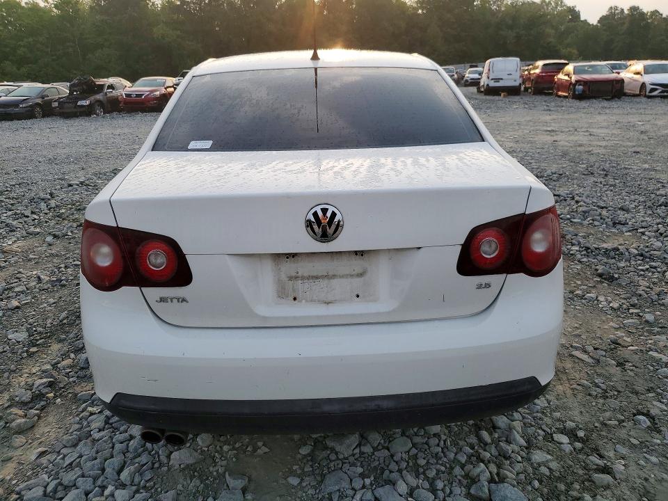 62136536 :رقم المزاد ، 3VWJM71K29M077574 vin ، 2009 Volkswagen Jetta مزاد بيع