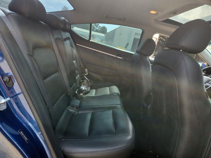 62402056 :رقم المزاد ، 5NPD84LF4HH060623 vin ، 2017 Hyundai Elantra مزاد بيع