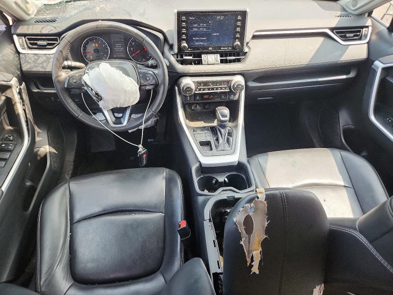 61744706 :رقم المزاد ، 2T3A1RFV2LW118236 vin ، 2020 Toyota Rav4 مزاد بيع