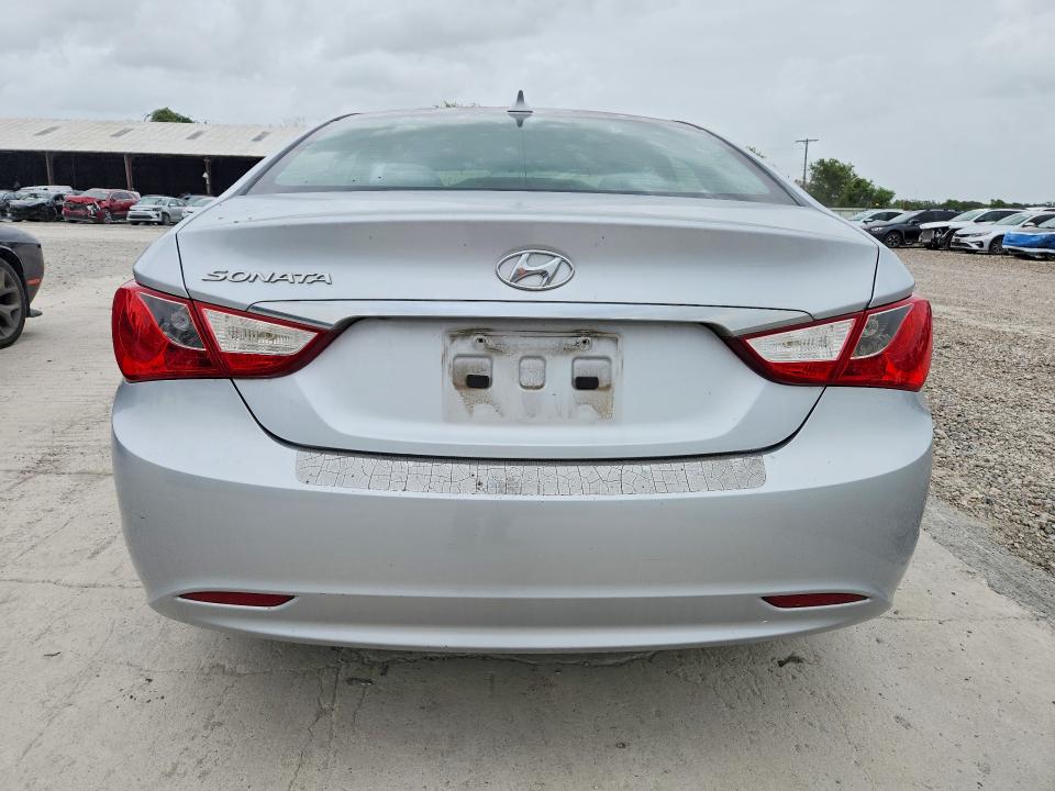 61365886 :رقم المزاد ، 5NPEB4AC3CH484558 vin ، 2012 Hyundai Sonata مزاد بيع