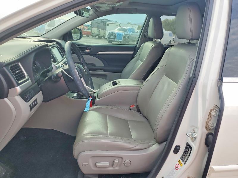 Продаж на аукціоні авто 2017 Toyota Highlander, vin: 5TDJZRFH8HS515428, номер лоту: 61114746